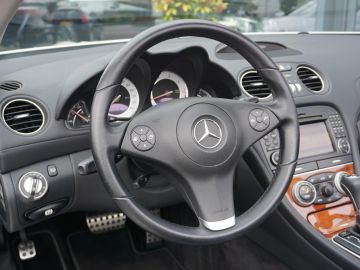 Mercedes-Benz SL