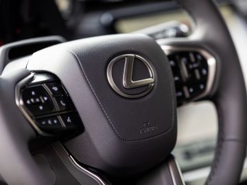 Lexus LBX