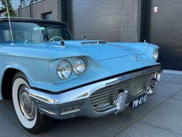 Ford Thunderbird