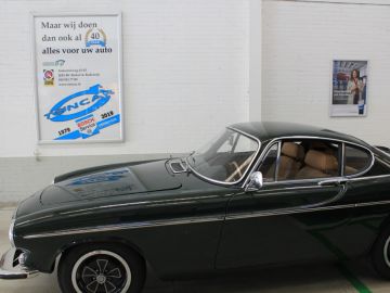 Volvo P1800