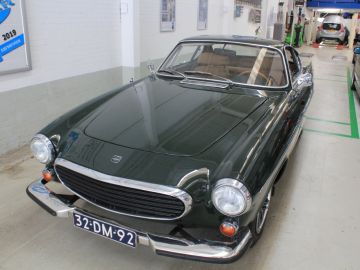 Volvo P1800