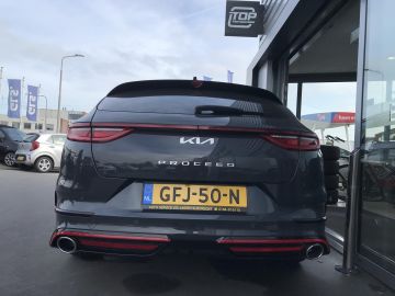 Kia ProCeed