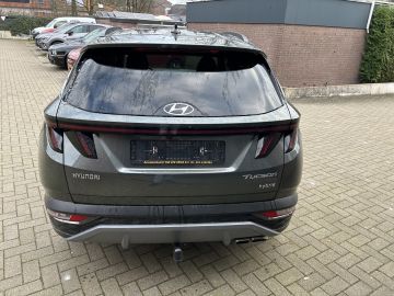 Hyundai TUCSON Hybrid