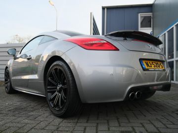 Peugeot RCZ