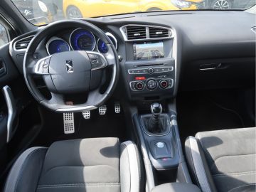 DS DS 4