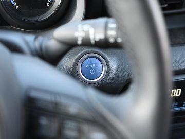 Mazda 2 Hybrid