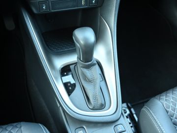 Mazda 2 Hybrid