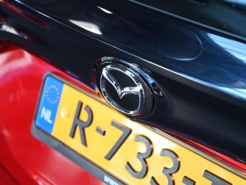 Mazda 2 Hybrid