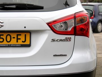 Suzuki S-Cross