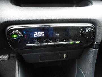 Mazda 2 Hybrid