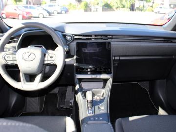 Lexus LBX