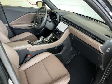 Lexus LBX