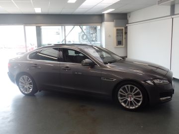 Jaguar XF