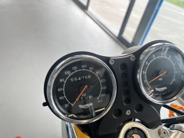 Triumph Thunderbird Sport 900