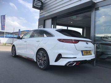 Kia ProCeed