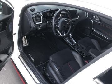 Kia ProCeed