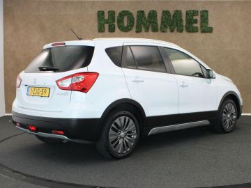 Suzuki S-Cross