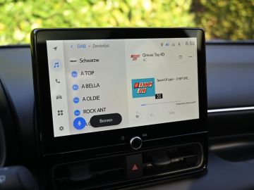 Mazda 2 Hybrid