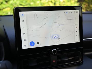 Mazda 2 Hybrid