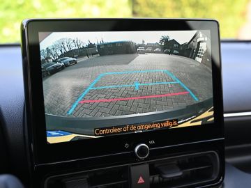 Mazda 2 Hybrid