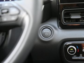 Mazda 2 Hybrid