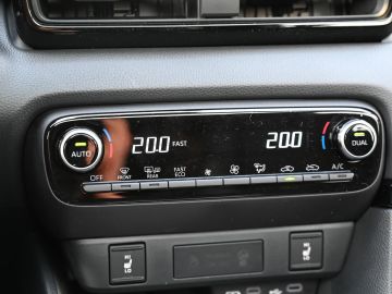 Mazda 2 Hybrid