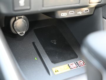 Mazda 2 Hybrid