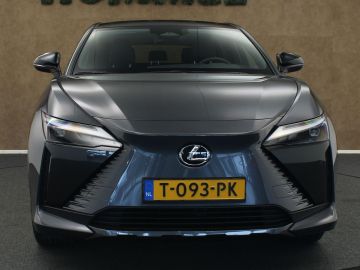 Lexus RZ