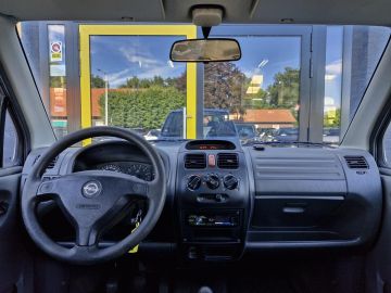 Opel Agila