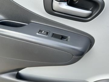 Nissan Pixo