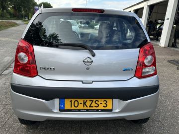 Nissan Pixo