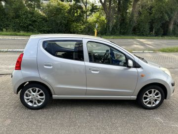 Nissan Pixo