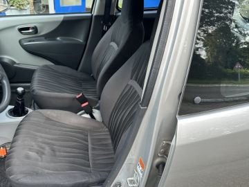 Nissan Pixo