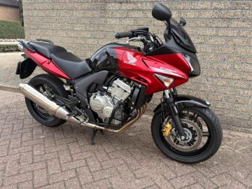 Honda CBF 600 SA Tour CBF600SA, Lage Km-stand !, Handvat Verwarming
