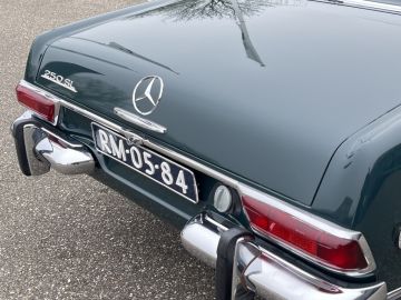 Mercedes-Benz SL