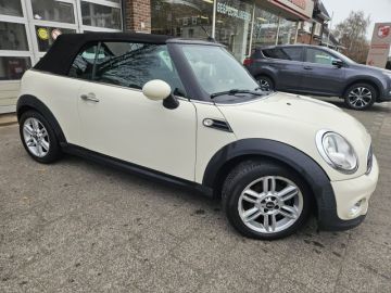 MINI Cooper Cabrio