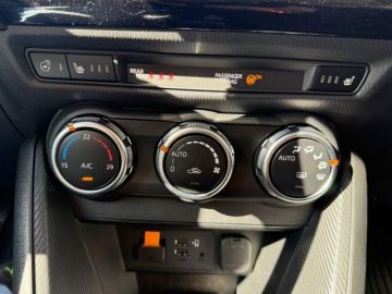 Mazda 2 Hybrid