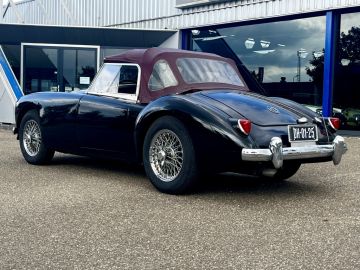 MG MGA
