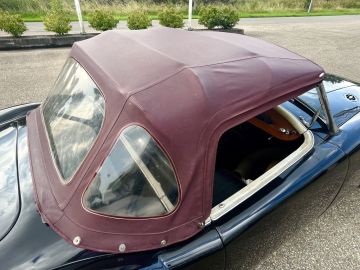 MG MGA