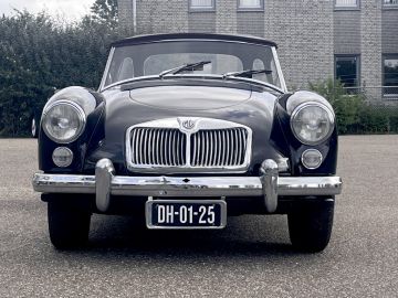 MG MGA
