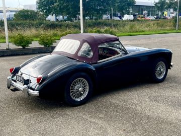 MG MGA