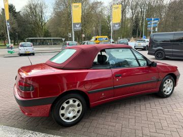 Peugeot 306