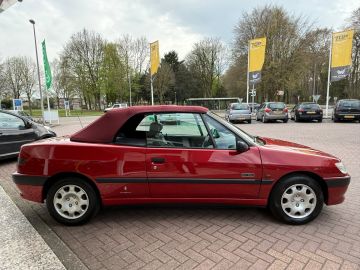 Peugeot 306