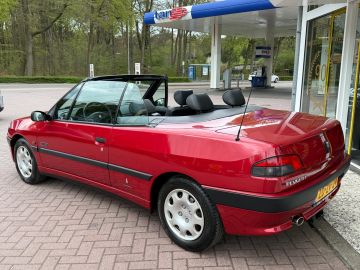 Peugeot 306