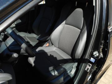 Mazda 2 Hybrid