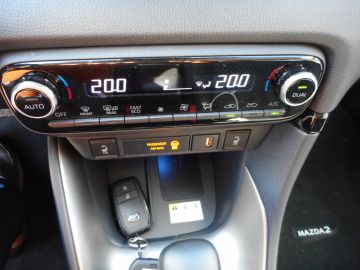 Mazda 2 Hybrid