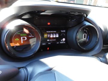 Mazda 2 Hybrid