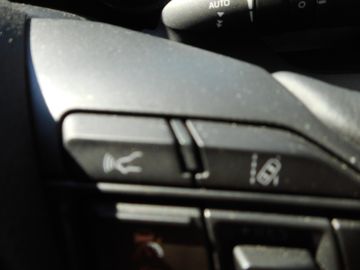 Mazda 2 Hybrid